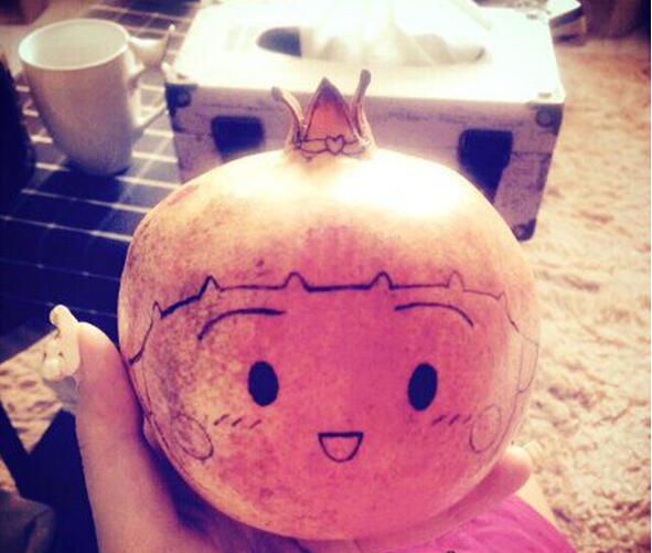 我不是大石榴，我是小公举植物gif搞笑图片