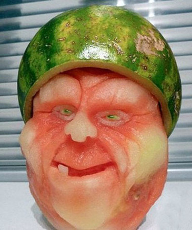 这西瓜太丧心病狂了植物gif搞笑图片