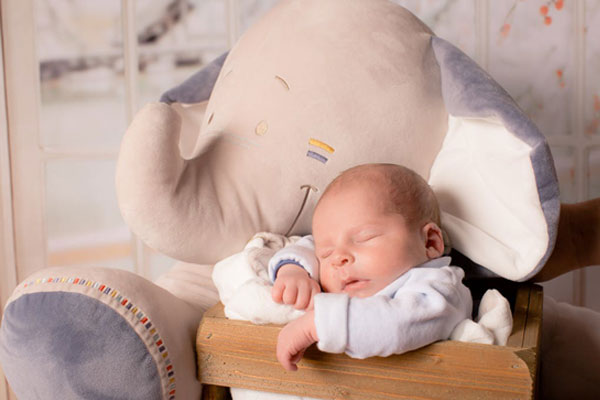 九笔画的字适合取名字女孩 九画的字有哪些适合起名