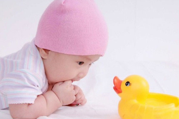 牛宝宝女孩有水有草名字 最新最流行女孩名字