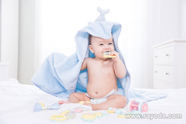 草字头和三点水的男孩名字大全集 有水有草的男孩名字