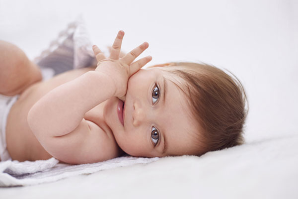 姓陈的比较有诗意女孩 个个出自诗经好名字