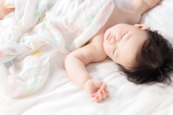 很干净很清澈的名字 出自《楚辞》中女孩名字