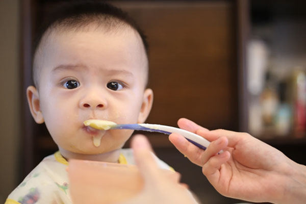 给男宝起名字缺火 八字缺火取什么名字好男孩