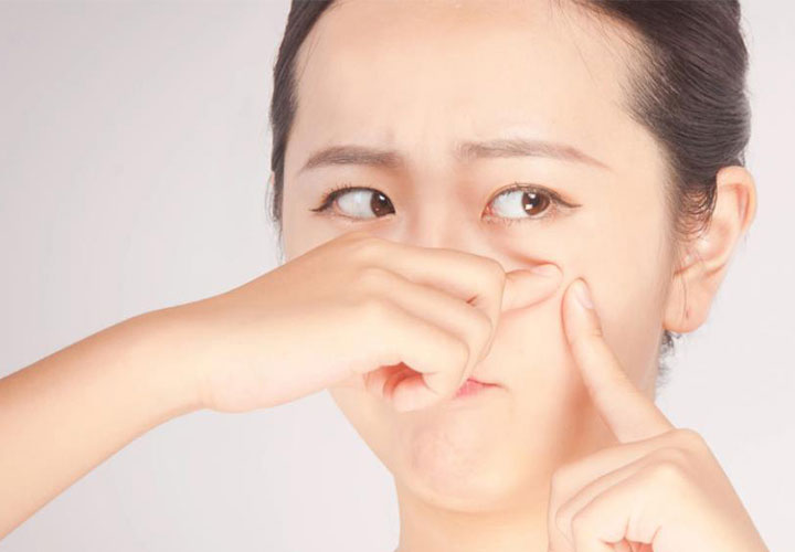 怀孕初期孕妇后背长很多痘是生男孩的征兆吗？