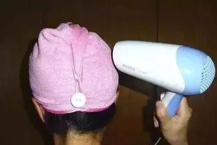 晚上洗头发没干就睡觉有哪些危害？5个危害越早知道越好