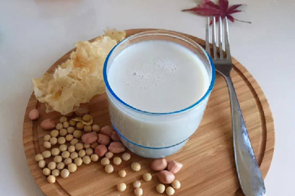 备孕喝豆浆容易生女儿吗？喝豆浆生男孩几率大不大？