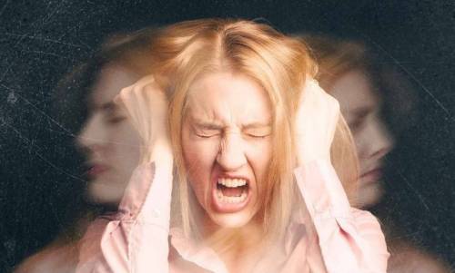 如何帮助产后新妈妈摆脱抑郁症