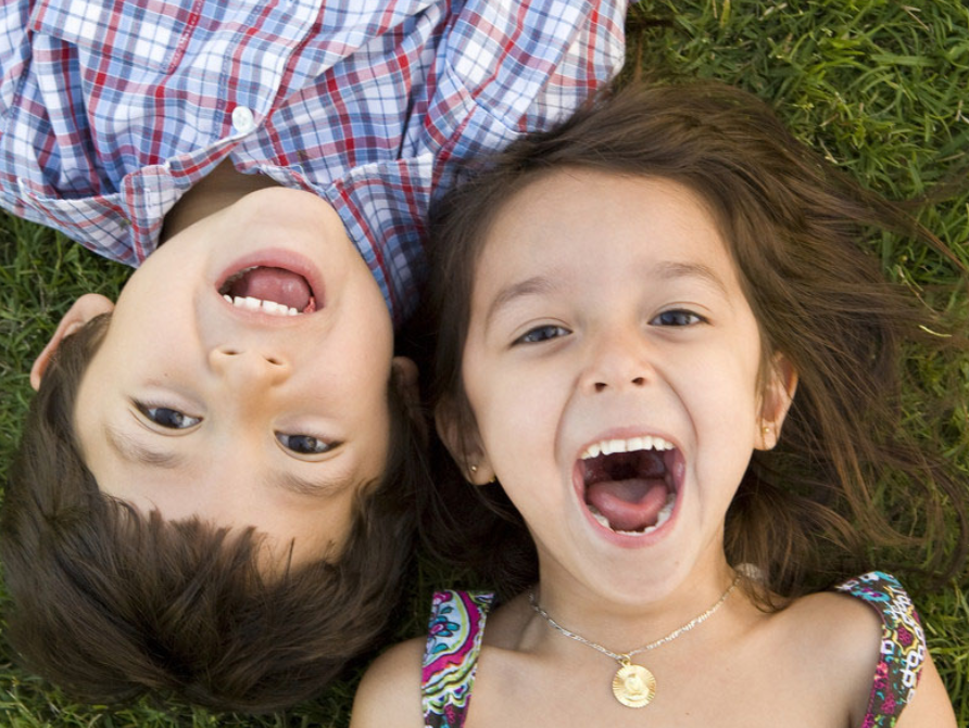 如何让大孩子教小孩子