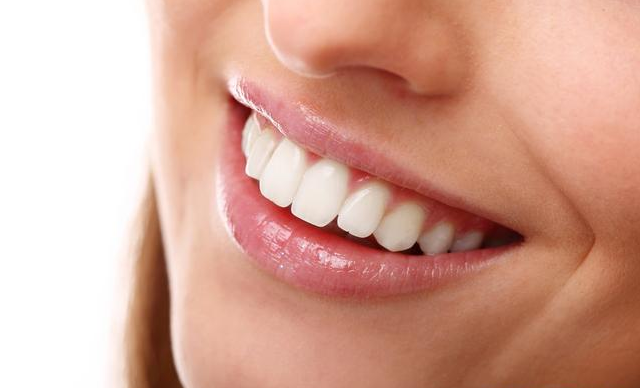 孕妇妈妈护理牙齿的四项守则