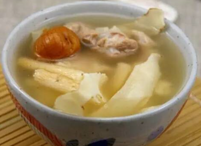 几款有利于产妇防早衰润肌肤的好汤