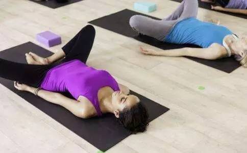 哇哦 这些运动竟然可以提升夫妻间的性欲