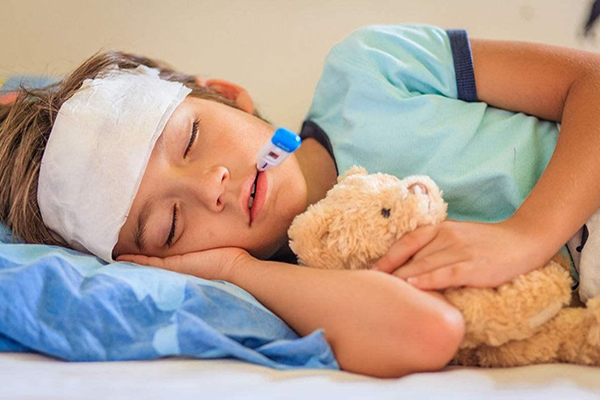 小孩发烧怎么退烧最快？7个快速降温法让孩子少受罪！