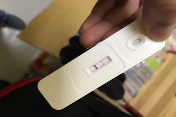 原来验孕棒一深一浅不一定是怀孕了 还有以下五种情况