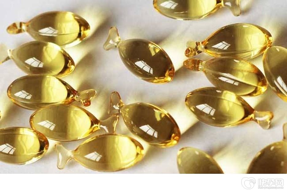 新生儿鱼肝油什么时候吃最好，出生后2周左右就可以开始补充鱼肝油