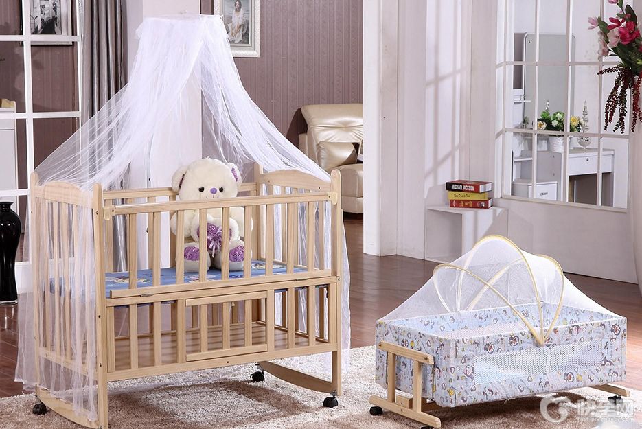 摇篮床对宝宝大脑发育有影响吗？摇晃过大小心宝宝大脑震动损伤