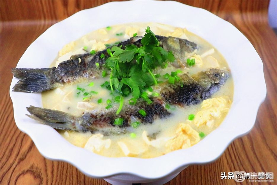 刚出生8个月，饮食非常重要，那我们学学肉末粥怎么做吧