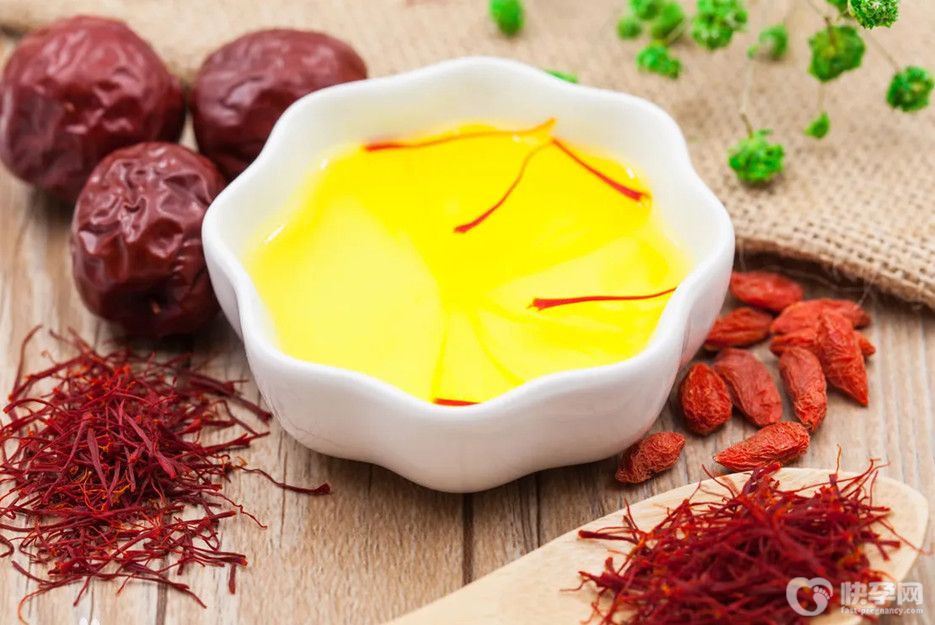 藏红花泡水喝竟有6个害处，早知晓早受益