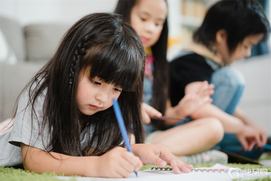 突发热点：女孩吹空调加重鼻炎频繁流鼻血-孩子吹空调流鼻血怎么办？