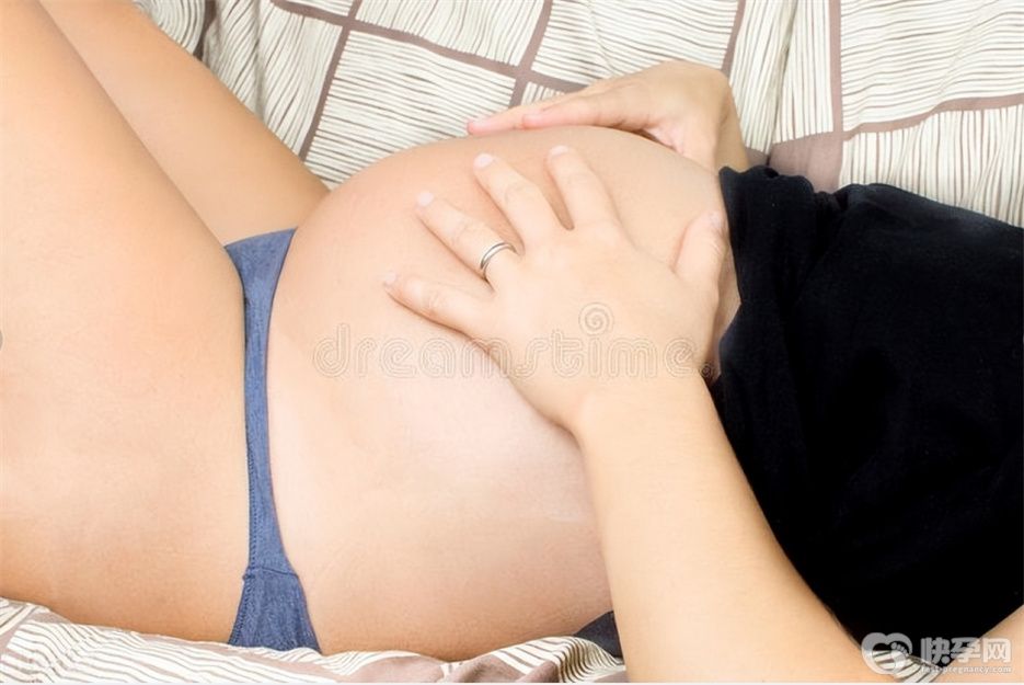 早孕胸软和例假前胸软并不同，两大区别教你快速区分