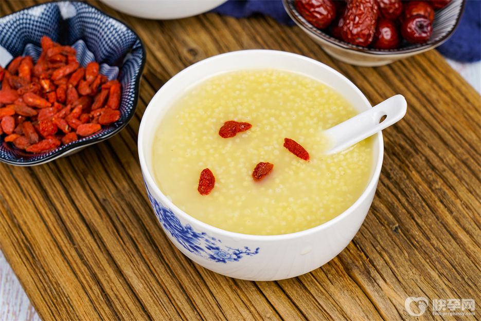 女人必吃10款暖宫食物一览，吃对食物赶走宫寒