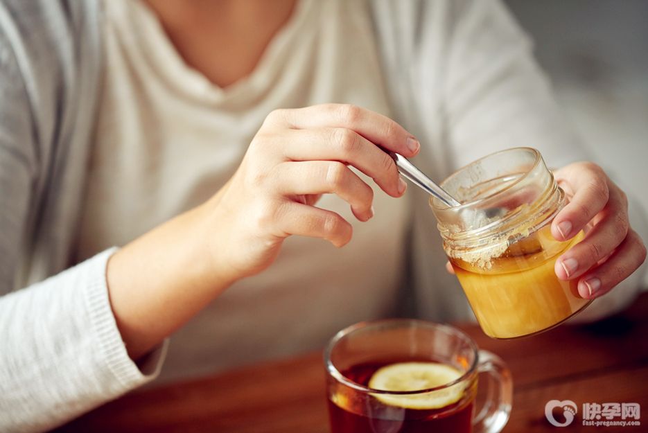 女人长期口臭是什么原因？2025女人长期口臭原因分析