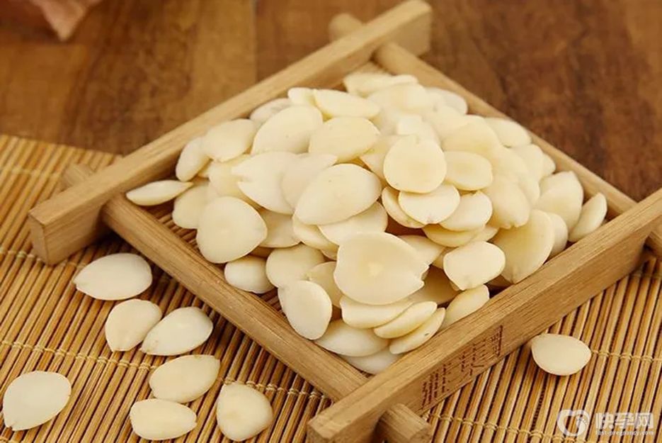 女人吃杏仁的好处，有4个益处显而易见