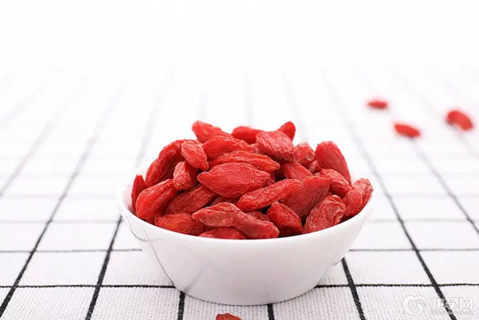 男性长期喝枸杞的危害，再好也不能乱吃，不然养生变伤身