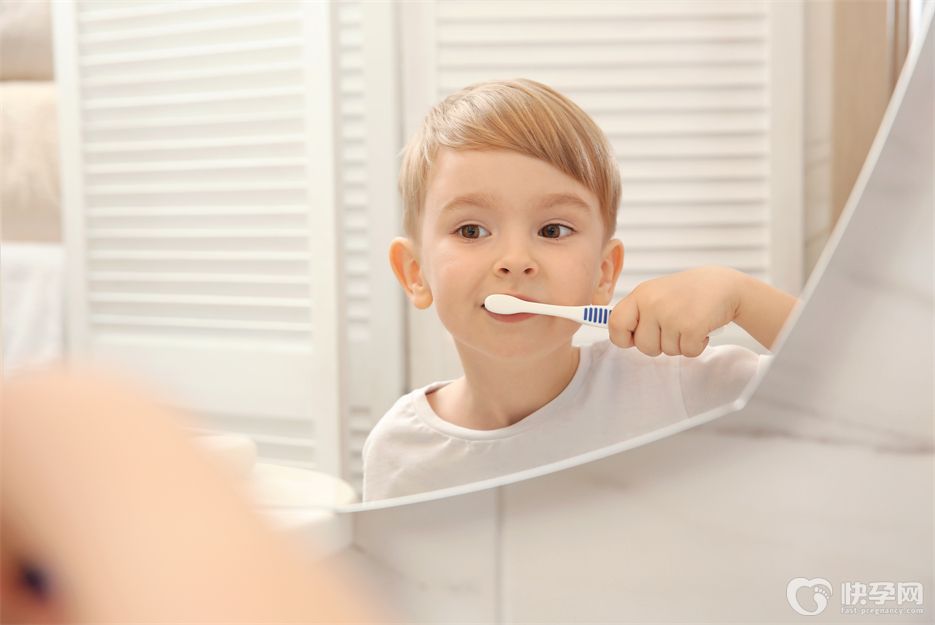 牙没了一定要种牙吗？看完种牙的好处与危害你就知道了