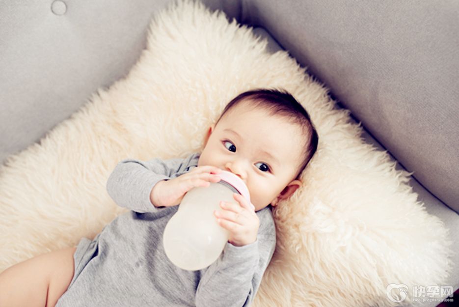 全脂牛奶和脱脂牛奶有什么区别？全脂牛奶和脱脂牛奶的区别分享