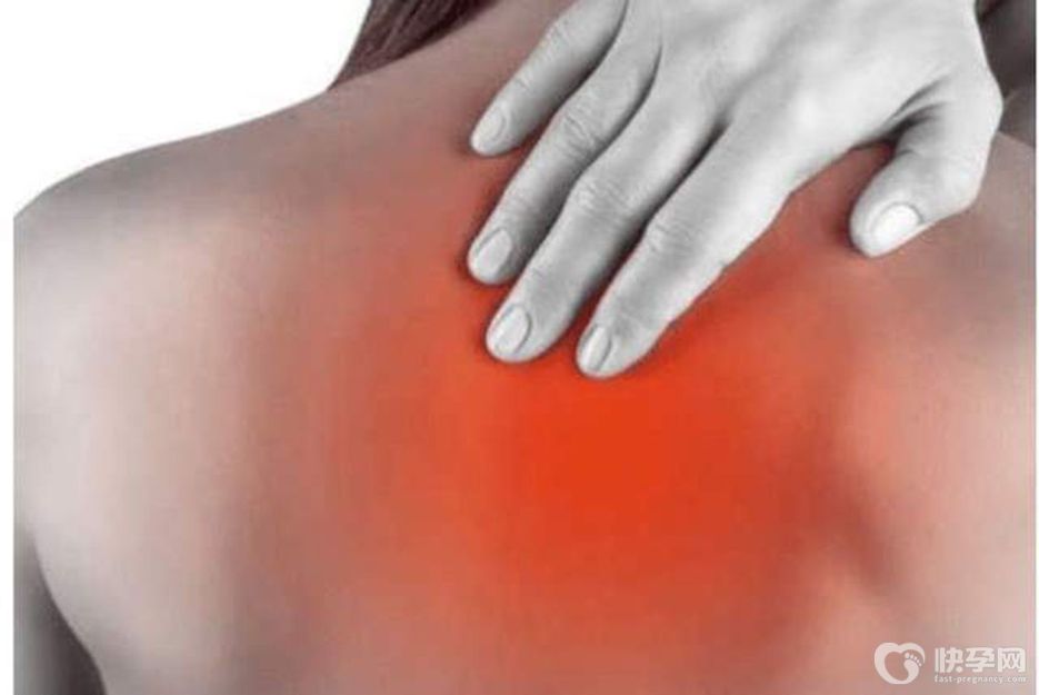 背心疼痛要警惕的三种病症，事关心脏、肺部，快对照自查！