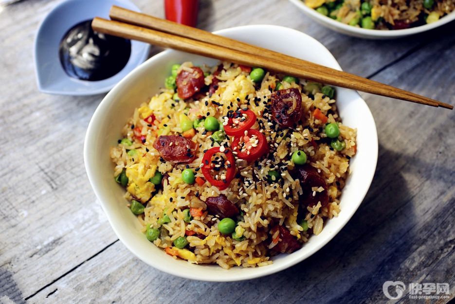 蛋炒饭怎么做好吃？2025蛋炒饭的做法简单步骤分享