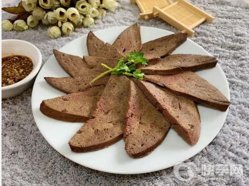 女人吃猪肝有什么好处？吃猪肝有哪些禁忌？