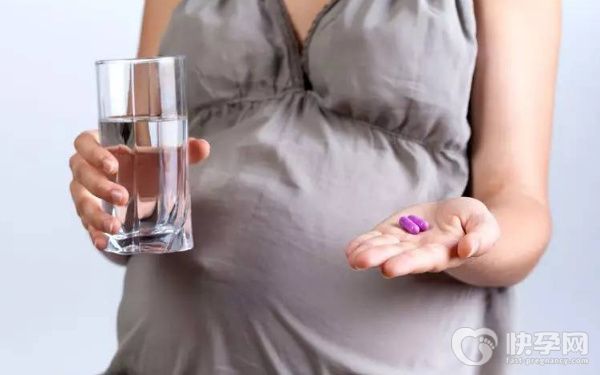 孕妇保胎请假时间超过30天会被辞退吗？