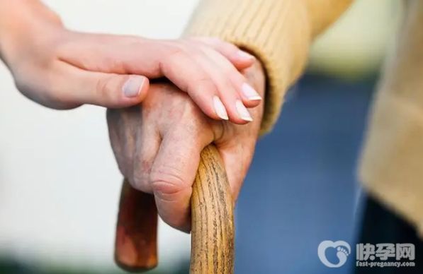 2025独生子女身亡补贴最新政策！年满49岁可每月领补助金