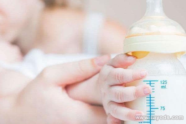 哺乳期奶水稀少原因有这5点，母乳稀就没有营养吗？