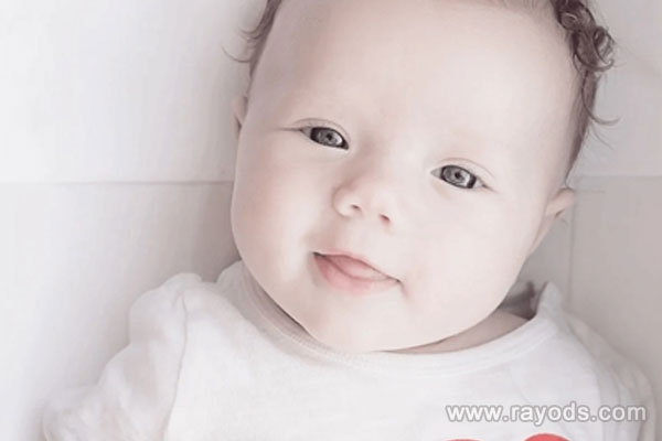 一周岁宝宝吃什么有助于长高？宝宝长不高怎么办？