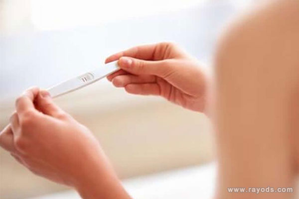 验孕棒一深一浅是女孩吗?验孕棒多久能测出来