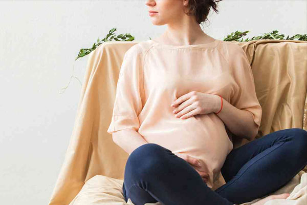 孕期几个月出现奶水？孕期有奶水的注意事项