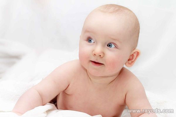 宝宝斜颈有哪些危害？婴儿斜颈怎么纠正