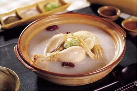 女人产后奶水不足怎么办？可以试试食疗催乳