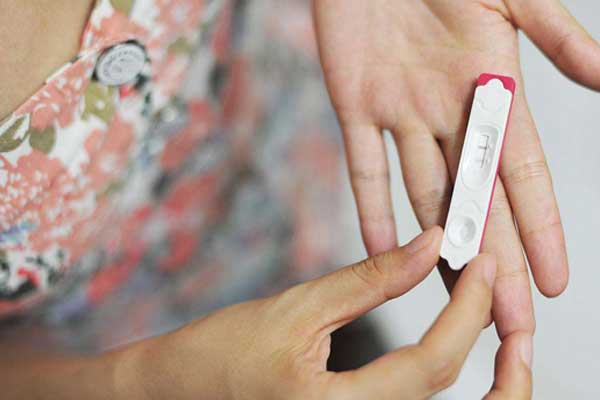 女性怀孕的初期症状 有孕吐反应可以多喝这种汤