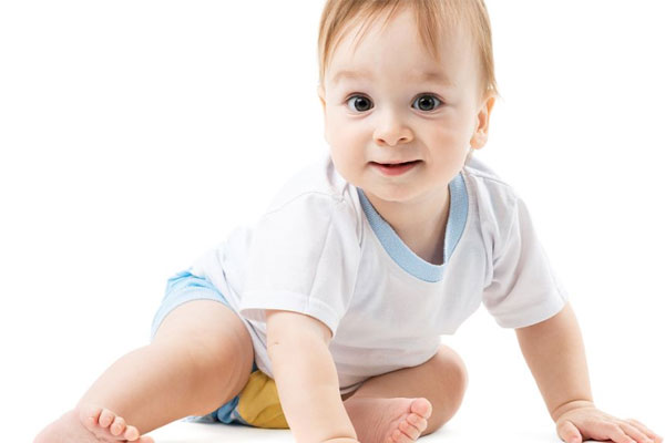 引起宝宝好动的原因是什么？宝宝好动是不是多动症？