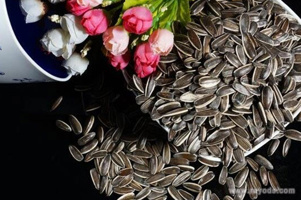 孕妇梦见吃瓜子是什么意思有什么预兆