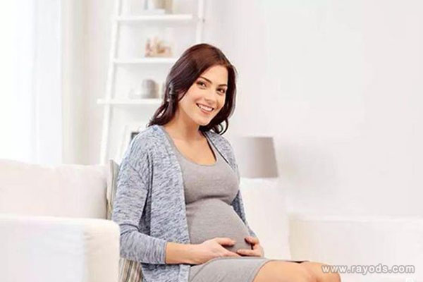 孕初期一招看男女方法,孕初期通过哪些症状看出男女