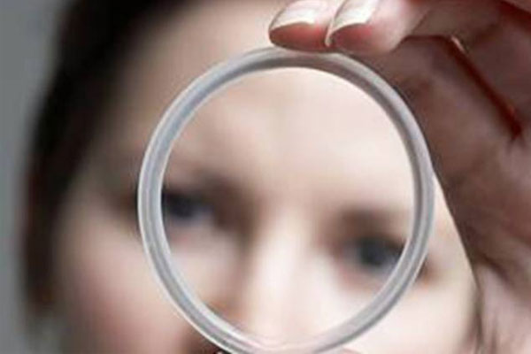 上避孕环要多少钱_上避孕环后的不良反应_未婚女性可以上避孕环吗