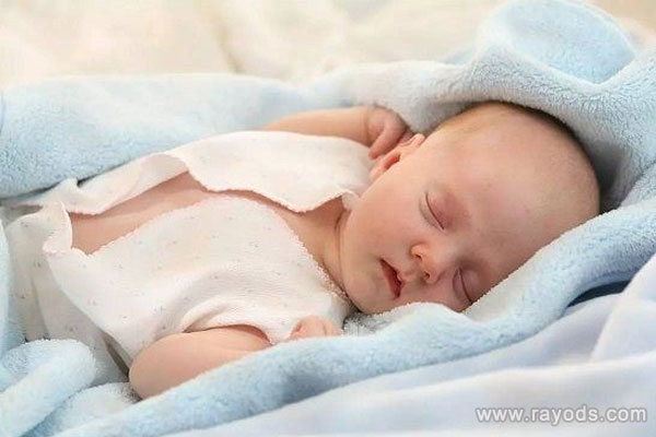 婴儿斜颈怎么判断？婴儿斜颈的症状表现