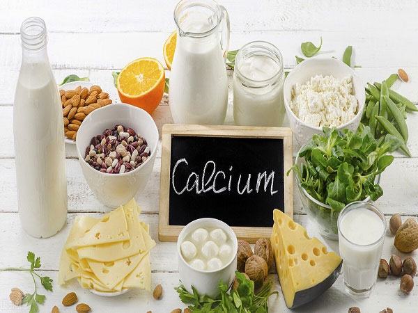 医生不建议孕妇吃钙片有原因，过量补充对身体百害无一利