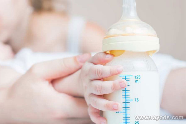 产后几天算初乳？产后初乳持续时间？