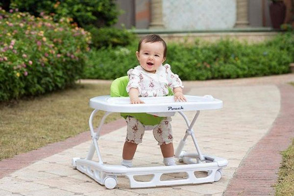 宝宝可以用学步车吗？婴儿学步车几个月开始用